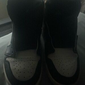 Jordan 1 Electro Orange